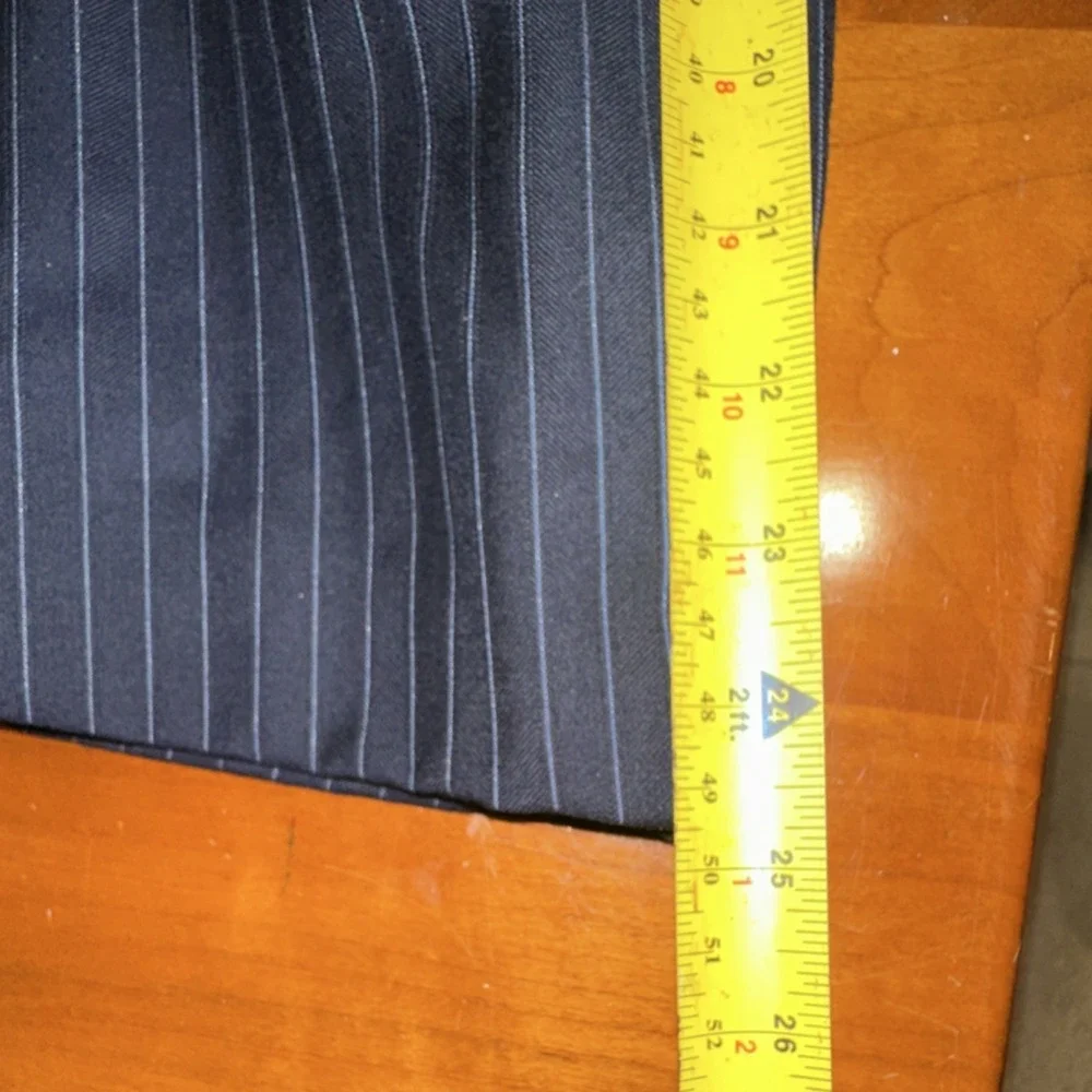 Daniel Cremieux Blue Pinstripe Two-Button Single-Breasted Notch Lapel Blazer